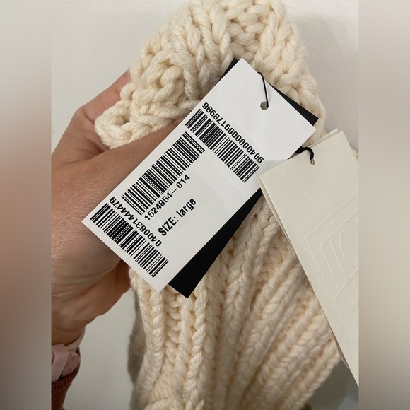 NWT TOTEME Turtleneck Hand Knitted Wool Top Buttercream Size Large - Picture 10 of 15